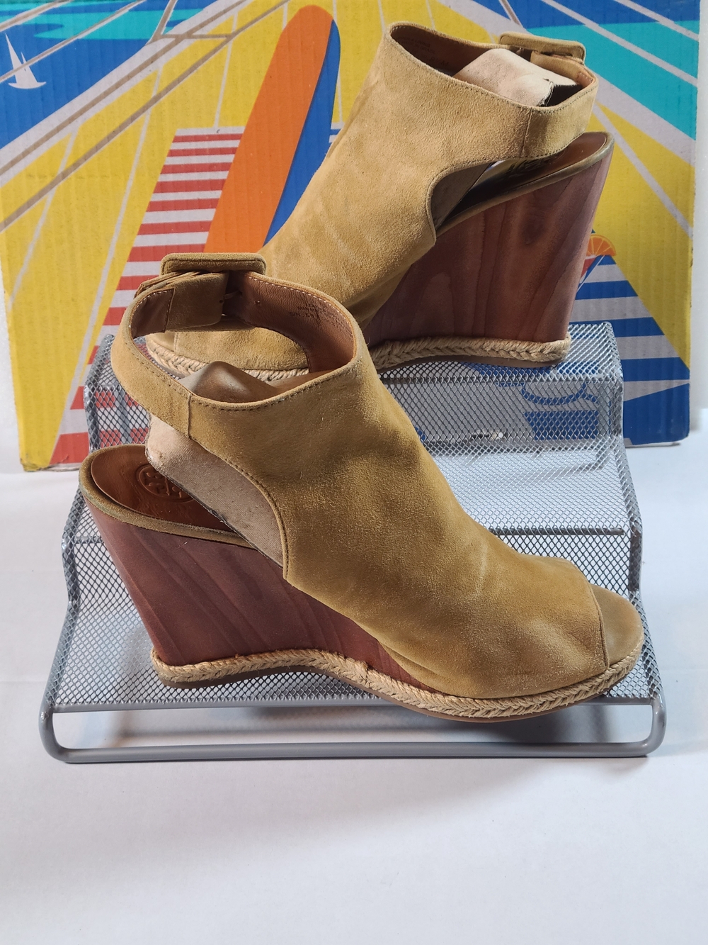 Tory Burch Camel Suede Peep-Toe Wedge with Ankle Strap Beautiful Womens 8 1/2 - Picture 3 of 11